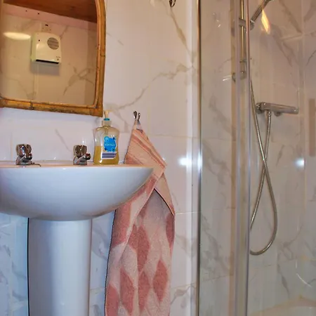 The Wonderly Wagon Kamp alanı *